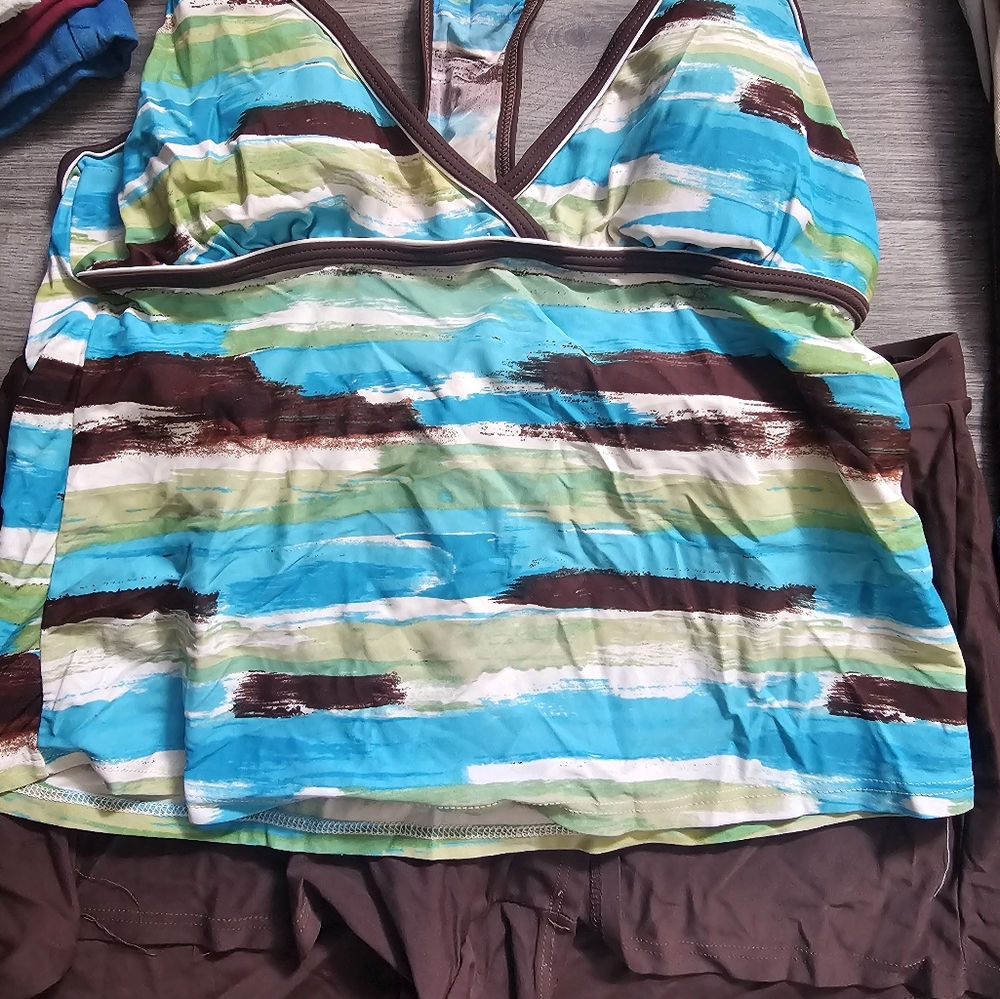 Women's tanki swimsuit